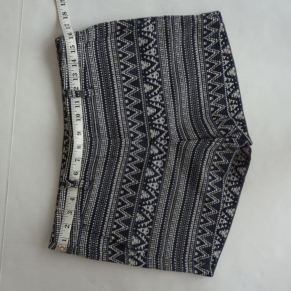 Loft Outlet Geometric Woven Pattern Tribal Shorts 4 Blue White - Picture 10 of 12
